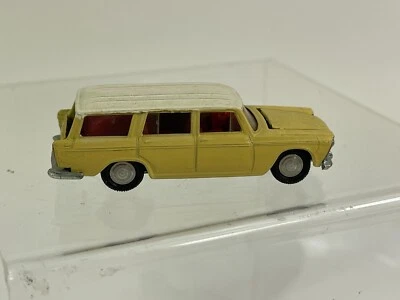 1960-е винтажные мини игрушки Dinky #21 Fiatt 2300 универсал Meccano масштаб 1:65 - Изображение 1 из 4