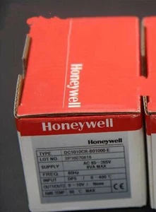 NEW FOR HONEYWELL DC1010CR-B01000-E Temperature Controller - Picture 1 of 2