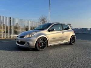 Renault Clio 197 RS - Picture 1 of 13