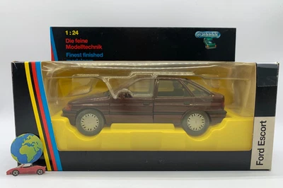 Schabak Ford Escort, modello scala 1:24, vintage (3225) - Immagine 1 di 4
