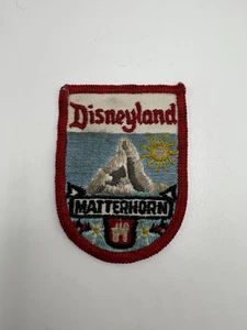 Vintage Disneyland Matterhorn California Park Souvenir Patch Abzeichen Walt Disney - Bild 1 von 3