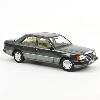 Mercedes 230 E W124 1990 Verde Scuro Metallizzato Modellino 1:18 Norev - Immagine 1 di 2