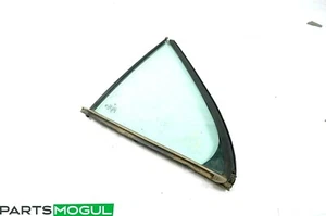 96-02 MERCEDES-BENZ W210 CONDUCTOR IZQUIERDO PUERTA TRASERA VENTILACIÓN CUARTO CRISTAL VENTANA OEM - Imagen 1 de 6