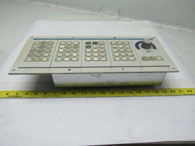 Panel de control de interfaz de operador Rexroth Indramat BTM15.2-TA-TA-TA-TA-VA-2EA Foto 1 de 4