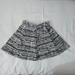 Decree Skirt Jr. Miss Medium W25-30 Black White Gray Flared Skirt Stretch EUC - Picture 1 of 4