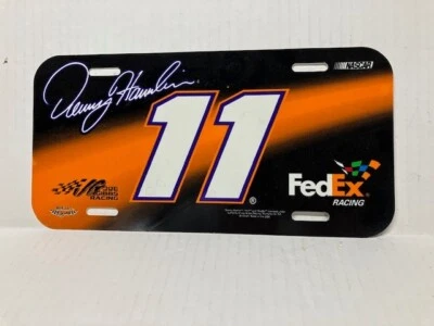 Placa de licencia Denny Hamlin FedEx #11 Foto 1 de 2