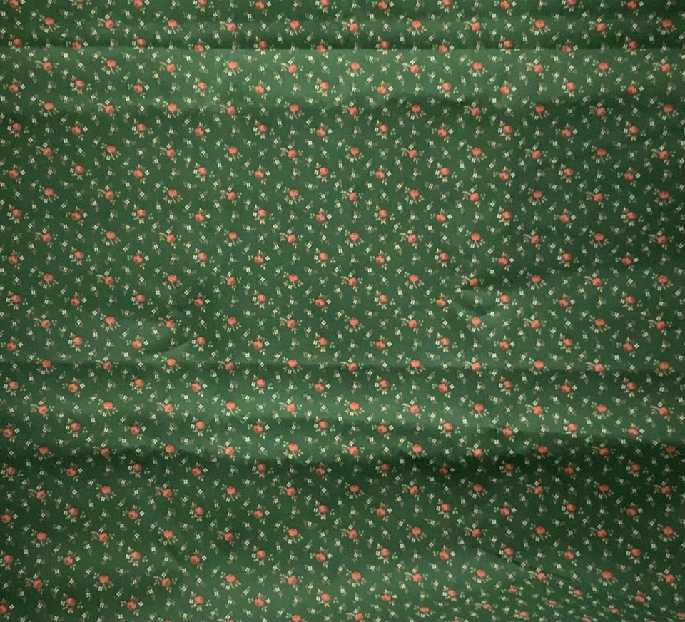Vintage VIP CRANSTON PRINT WORKS 2.75 yds L x 42”- Tiny Red Roses Green - Image 1 of 1