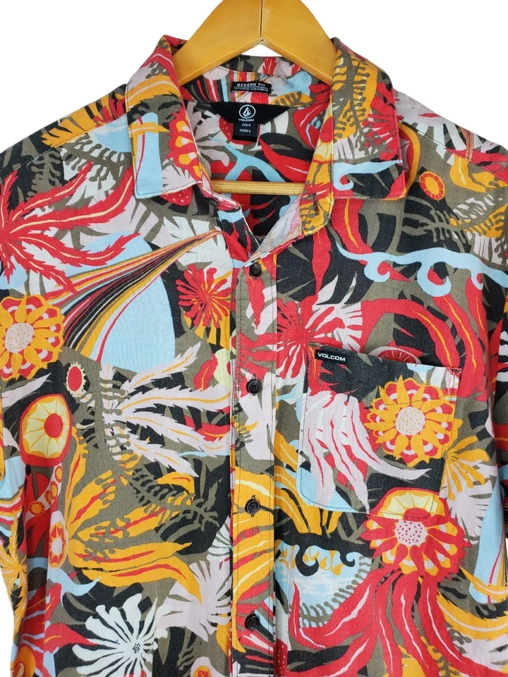 Volcom Mens Large Floral Button Up Shirt Modern Fit Hawaii Surf Skate Aloha - Image 1 of 4