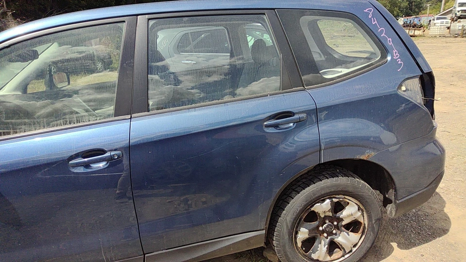14 SUBARU FORESTER Rear Door Drivers Side (No Shipping) Foto 1 de 3