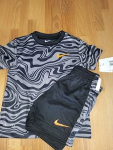 Nwt Boys Size 4 Shirt And Short NIKE Outfit - Picture 1 of 1