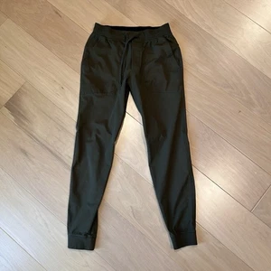Lululemon ABC Jogger Green Skinny Pants Men's Medium - Picture 1 of 6
