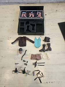 Flirty Girl Lara Croft Tomb Raider  1/6 Scale Clothing & Accessories 2012 Pistol - Picture 1 of 14
