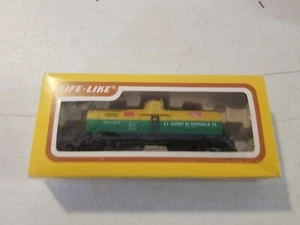 Life-Like HO Scale Freight Tank Car Train For Layout DuPont DUPX #2679 No.8523. - Picture 1 of 5