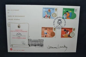 GB first day cover 1981 Duke of Edinburgh Award signed by Joanna Lumley - Picture 1 of 4