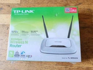 TP-LINK TL-WR841N 300Mbps 4 Ports Wireless N Router - Picture 1 of 5