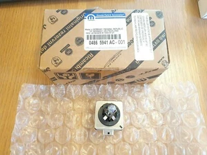GENUINE & NEW CHRYSLER JEEP MOPAR D1S XENARC XENON 35W BULB 04865941AC - Picture 1 of 4
