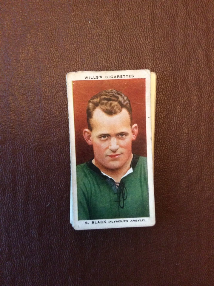 T2-1a Trade Cigarette Card Wills Association Footballers No 4 S Black - Image 1 of 1
