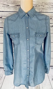 Blusa Old Navy XS para mujer con botones a presión azul blanco a rayas mangas largas suave usada en excelente estado - Imagen 1 de 12