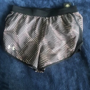 Under Armour Shorts Women's Small New Fly By 2.0 Activewear - Picture 1 of 3