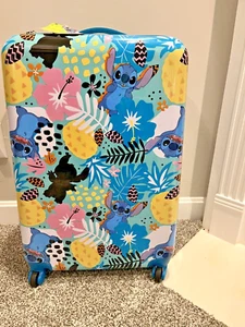 Disney Lilo STITCH Hardside Luggage Suitcase Spinner Hawaiian 28" Bioworld NEW - Picture 1 of 17