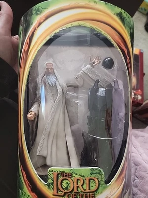 Новый в коробке TOY BIZ Властелин колец Саруман 6» фигурка Fellowship 2001 наклейка  - Изображение 1 из 4
