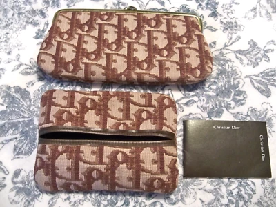 Monedero Christian Dior marrón de lona con broche sin asas + bolsa de pañuelos - BONITO Foto 1 de 4
