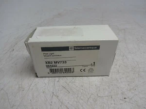 Schneider Telemecanique XB2-MV733 / XB2MV733 New Green Pilot Light - Picture 1 of 6