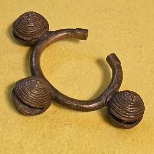 Seltene massive Bronze Antik Afrikanische Währung Stammes Zeremonie Läuten Glocke Armband - Bild 1 von 4