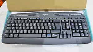 LOGITECH Cordless Combo MK330 Wireless Keyboard & Mouse QWERTZ Swiss CH layout - Picture 1 of 9
