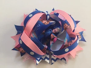Neu! Frozen Film Haarschleife maßgeschneidert Boutique Schleife rosa blau Chevron - Bild 1 von 1