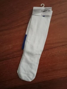 Leeds United Child’s Socks Size 9-12 White Blue Macron BN - Picture 1 of 1