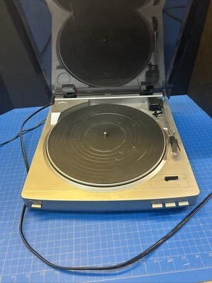 Aiwa PX-E860 Turntable  Record Player No Phono Needed Silver *TESTED WORKING* - Image 1 of 4