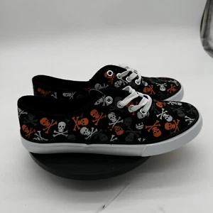ISAAC MIZRAHI Sz 8 Glow-In-The-Dark Skulls Halloween Canvas Sneakers Shoes NEW - Picture 1 of 5