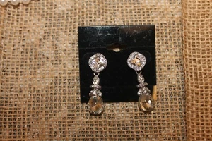 Earrings - Picture 1 of 1