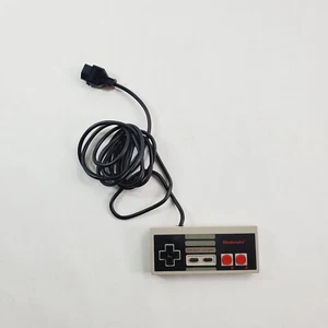 Original Nintendo NES Official Game Controller NES-004 OEM Authentic Tested - Picture 1 of 4