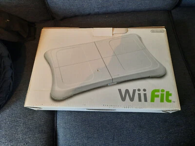 Wii Fit Nintendo Wii - Tested & Working - Complete - Image 1 of 2