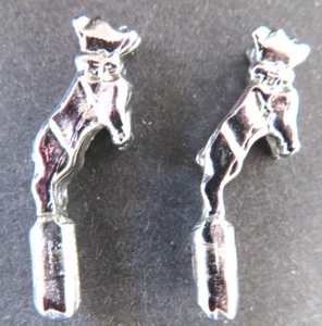 Pair of replacement polished bulldogs for Smith Miller L Mack truck cheaper by 2 - Picture 1 of 1
