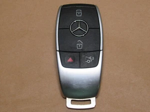 MERCEDES-BENZ LLAVE INTELIGENTE MANDO A DISTANCIA ENTRADA SIN LLAVE OEM NBGDM3 A1779057004 - Imagen 1 de 8