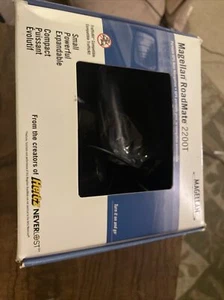 Magellan RoadMate 2200T Car GPS Navigator Touch-Screeen + mount + charger bundle - Picture 1 of 7