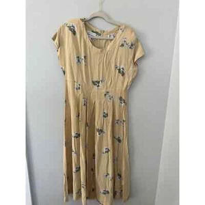 VGT Karin Stevens Short Sleeve Yellow Floral 10 Prairie Cottagecore - Picture 1 of 8