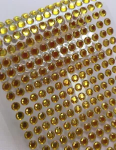 252 Glitzersteine zum Aufkleben Bordüren 6mm Straßsteine Verzieren Basteln Gold - Bild 1 von 4
