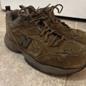 New Balance Men's Sneakers 9 E Standard Width Mx608ODB Dark Brown Suede - Picture 1 of 7