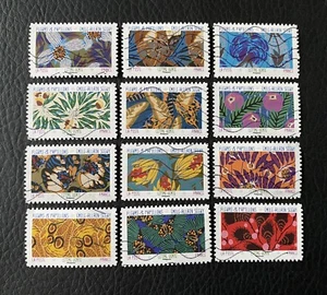 Serie "Blumen und Schmetterlinge" - 12 Briefmarken Frankreich 2023 - E18 - Bild 1 von 1