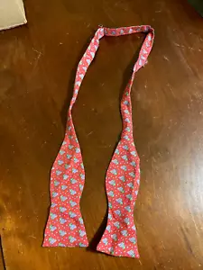VINEYARD VINES Red Graped Woven 100% Silk Bow Tie Bowtie Adjustable - Picture 1 of 4