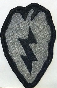 25a División de Infantería Parche con Fijador Adhesivo de Gancho Versión Negro y Gris - Imagen 1 de 1