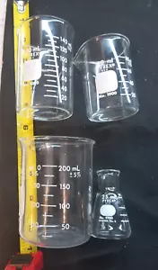 (4) PYREX CORNING Glass Graduated Beakers and Flask 250ml,150ml,50ml and 25ml - Picture 1 of 2