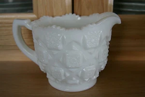 Westmoreland Old Quilt Creamer - Beautiful! - Picture 1 of 5