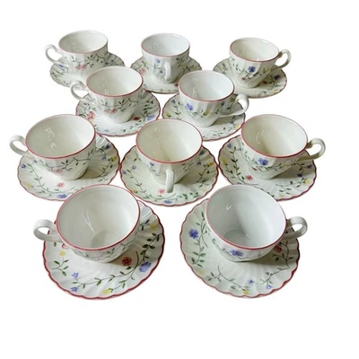 Plato de taza de té de café floral Johnson Brothers Summer Chintz 20 piezas vintage años 80 Foto 1 de 4