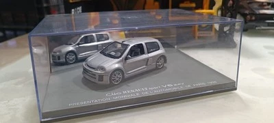 Universal Hobbies Sport Renault Clio V6 24V 1998 Paris in Grey on 1:43 in Box - Immagine 1 di 4