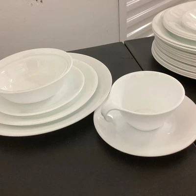 Juego de vajilla Corelle Winter Frost blanco resistente a astillas 28 piezas servicio para 4 Foto 1 de 3